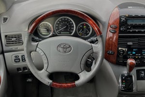 2004 Toyota Sienna XLE