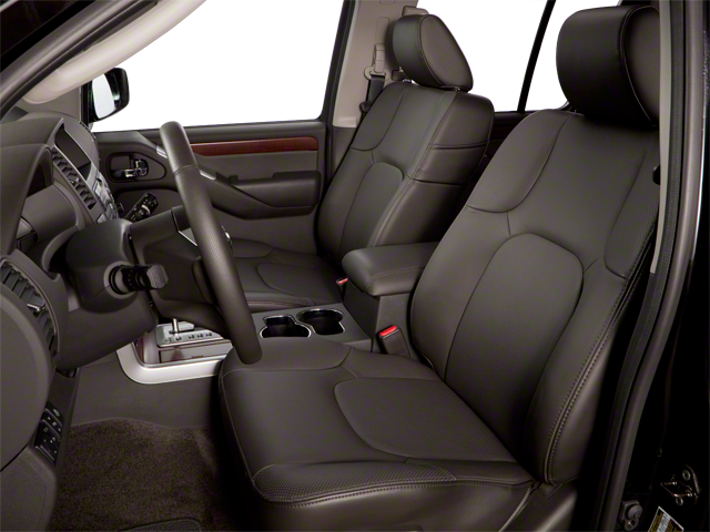 2011 Nissan Pathfinder LE