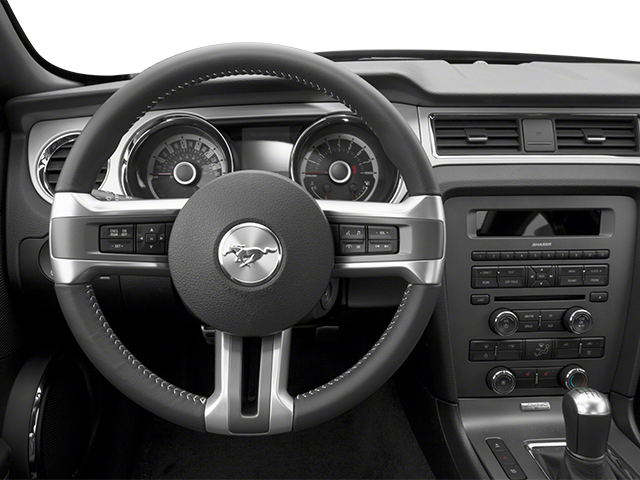 2013 Ford Mustang V6 Premium