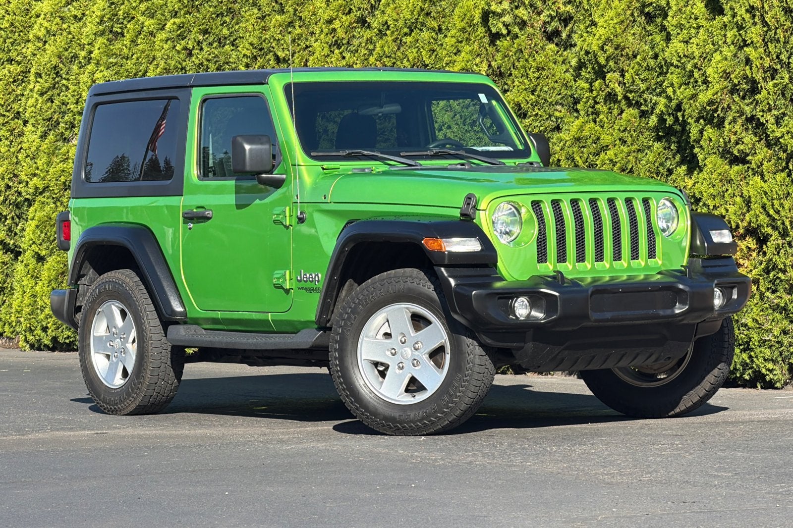 Used 2020 Jeep Wrangler Sport with VIN 1C4GJXAG1LW143329 for sale in Sublimity, OR