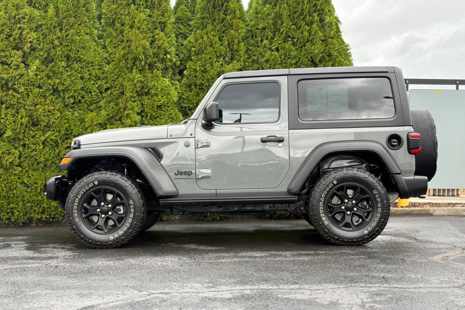 2023 Jeep Wrangler Willys