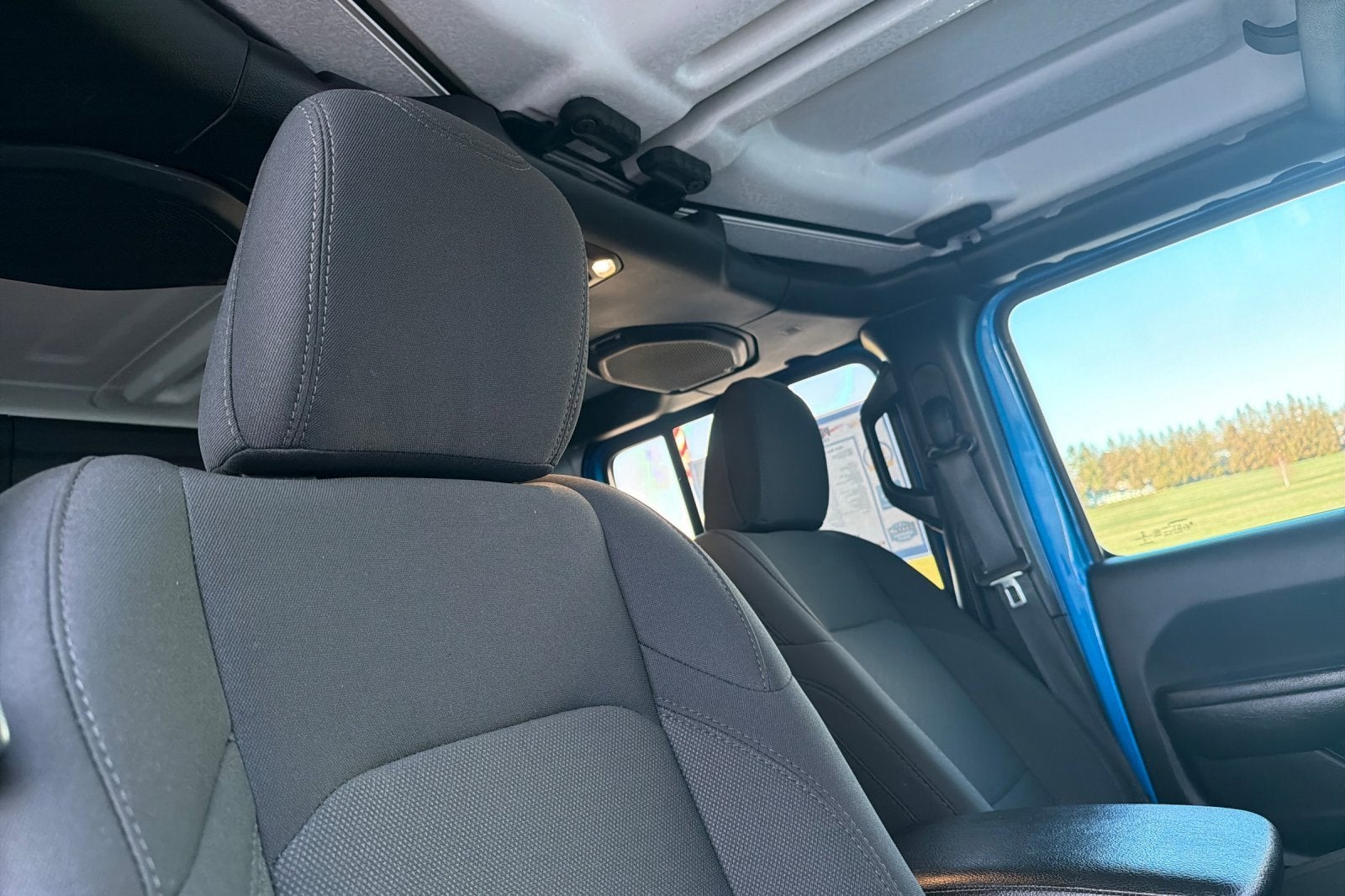 2022 Jeep Gladiator Sport S