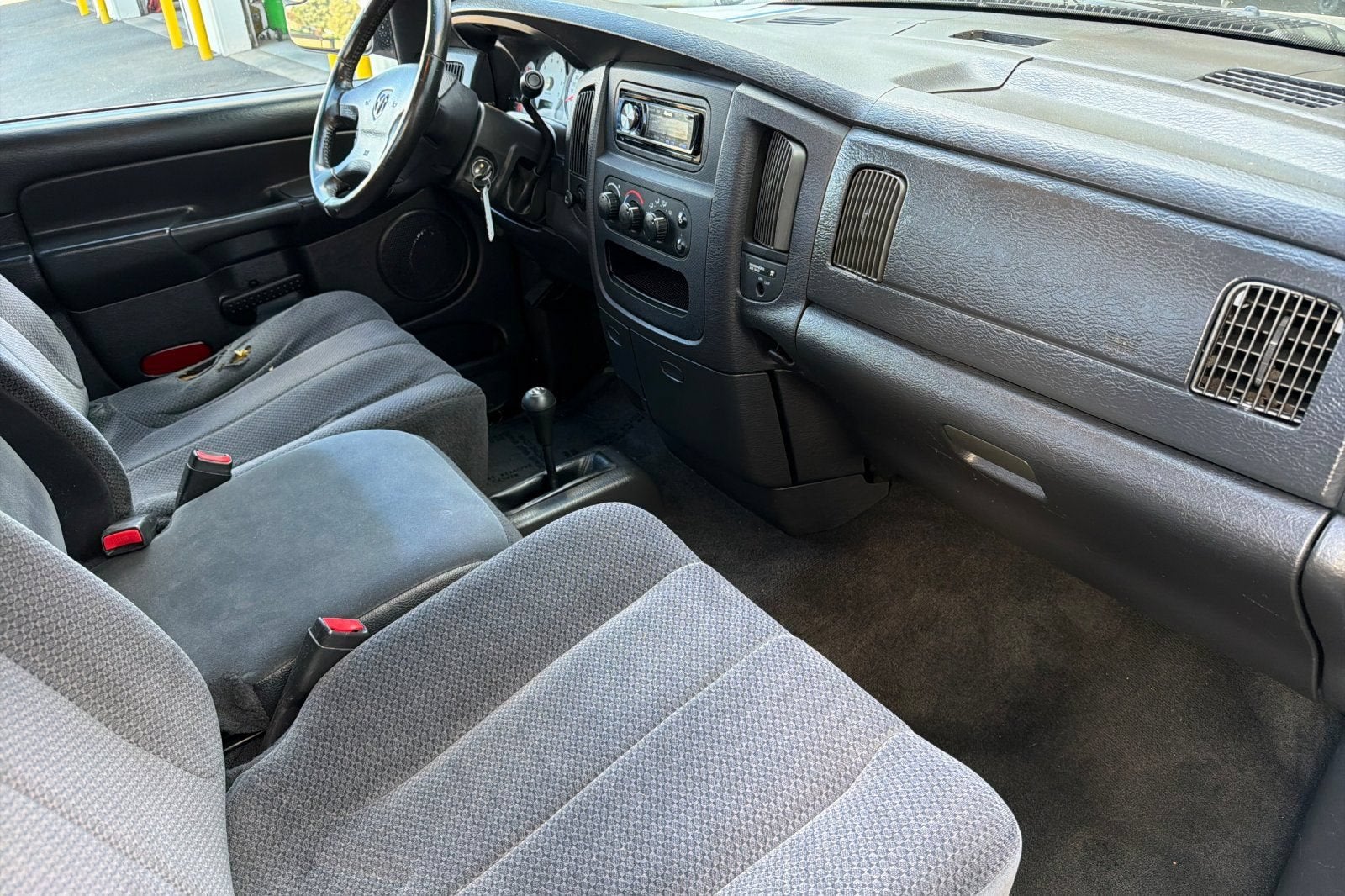 2002 Dodge Ram 1500 REG 140.5WB 4X4