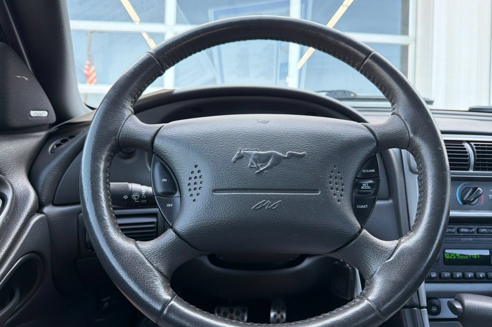 2004 Ford Mustang Premium Mach 1