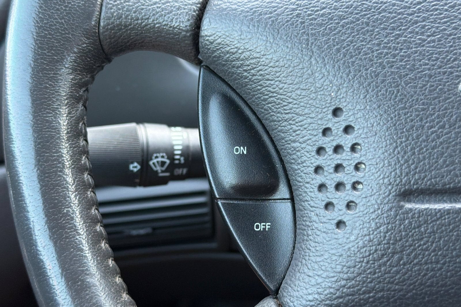 2004 Ford Mustang Premium Mach 1