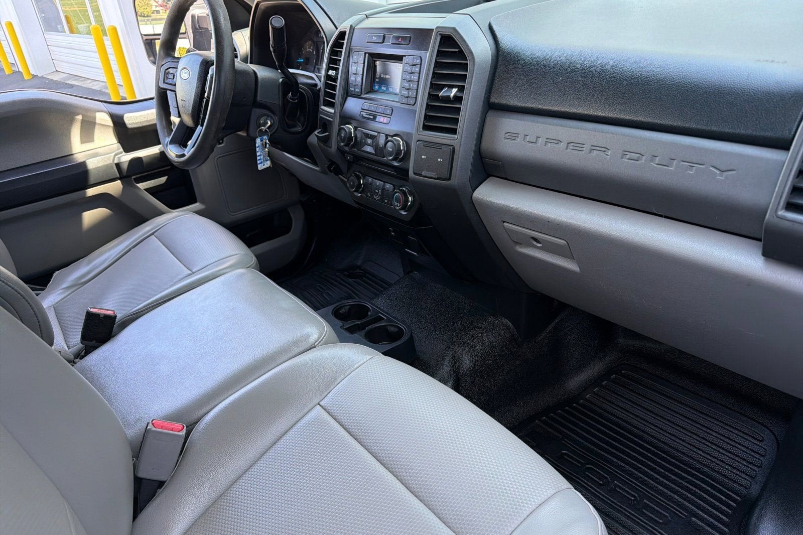 2017 Ford Super Duty F-350 DRW XL