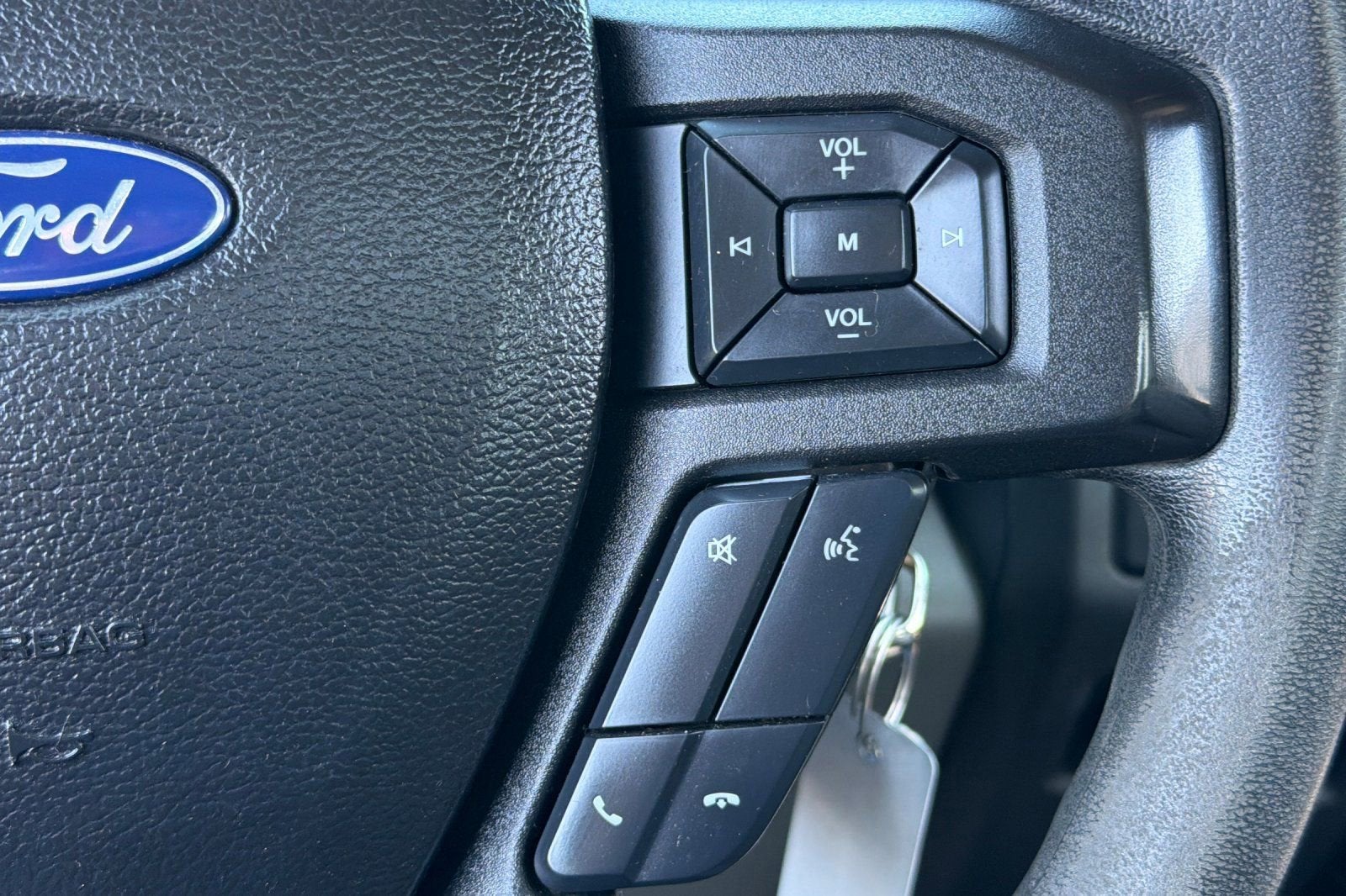 2017 Ford Super Duty F-350 DRW XL