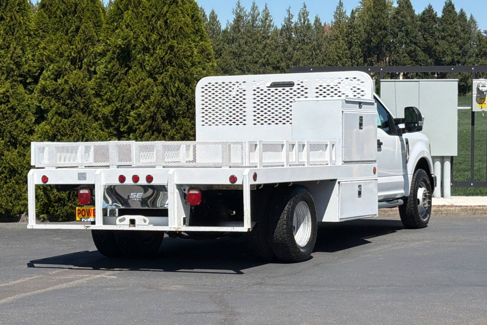 2017 Ford Super Duty F-350 DRW XL