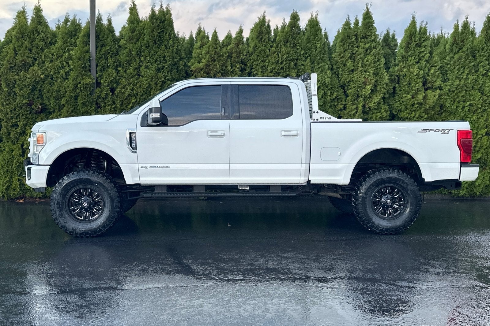 2022 Ford Super Duty F-250 SRW Lariat