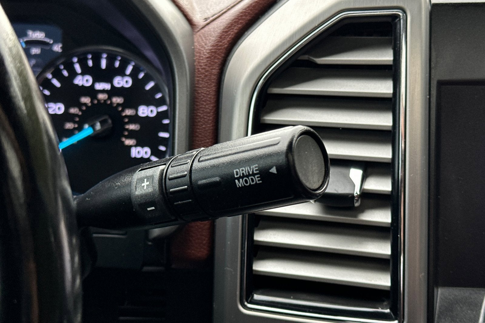 2020 Ford Super Duty F-350 SRW Platinum