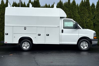 2025 Chevrolet Express Cutaway 3500 1WT