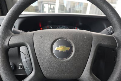 2025 Chevrolet Express Cutaway 3500 1WT