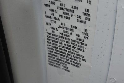 2025 Chevrolet Express Cutaway 3500 1WT