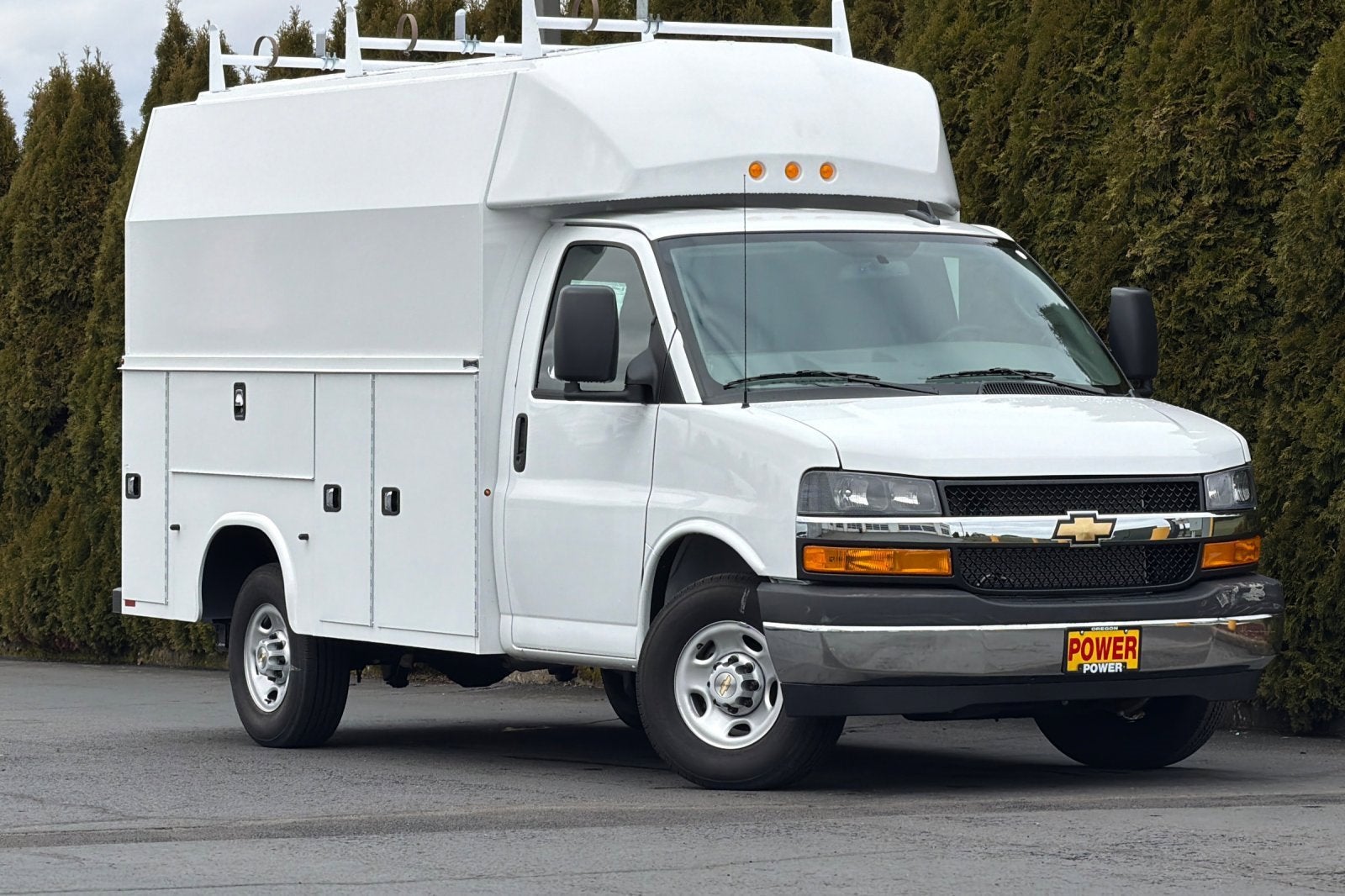 2025 Chevrolet Express Cutaway 3500 1WT