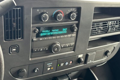 2025 Chevrolet Express Cutaway 3500 1WT