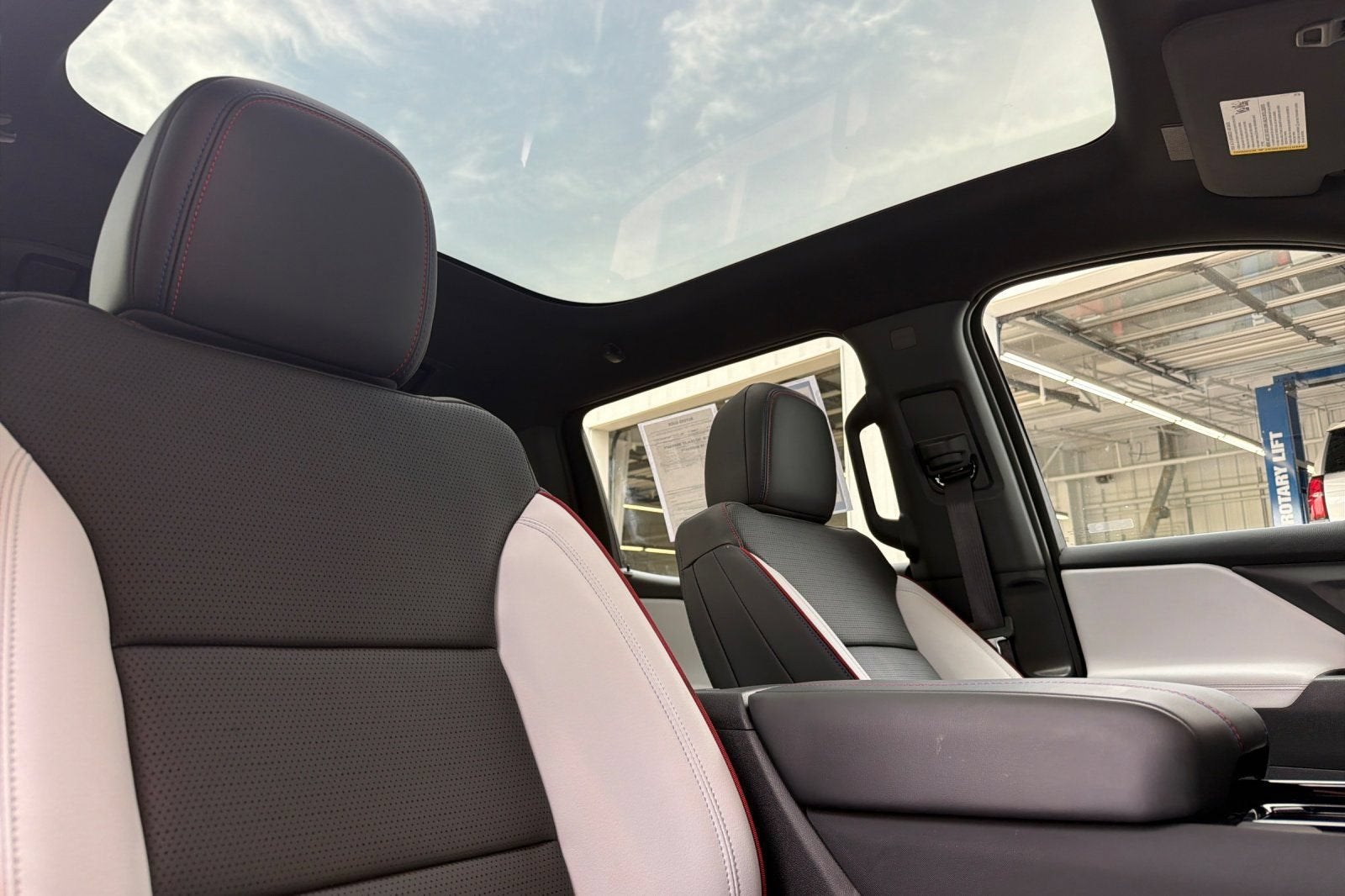 2025 Chevrolet Silverado EV RST - Max Range
