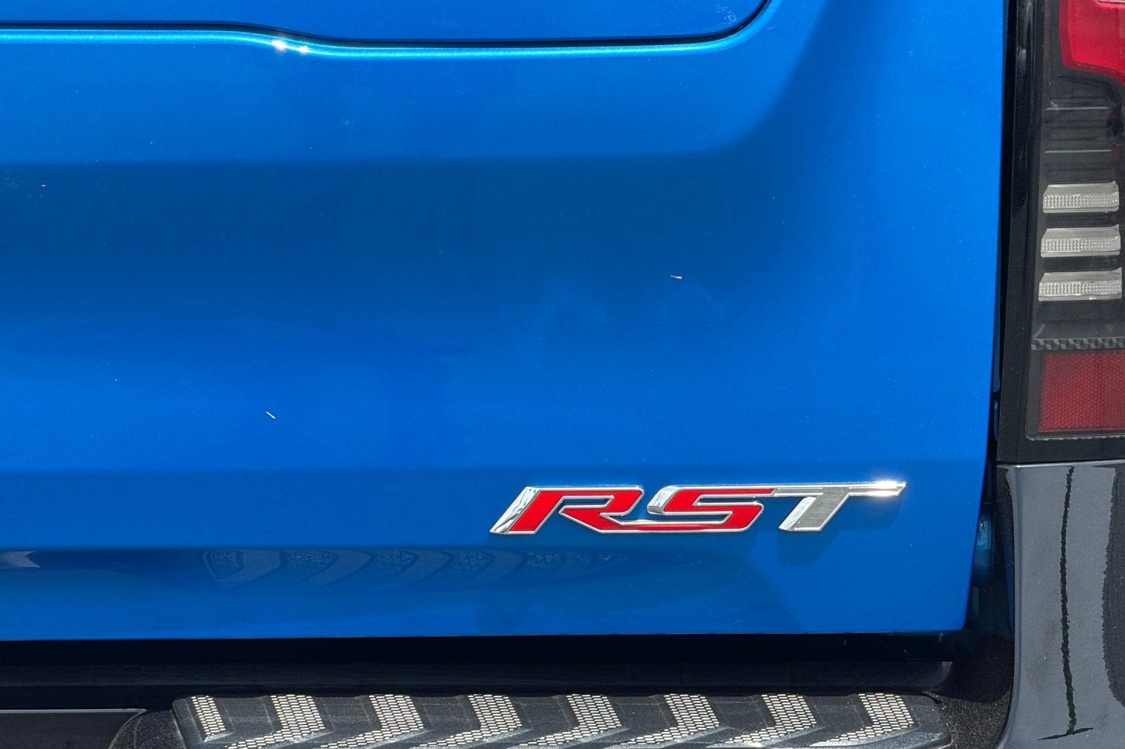 2025 Chevrolet Silverado EV RST - Max Range