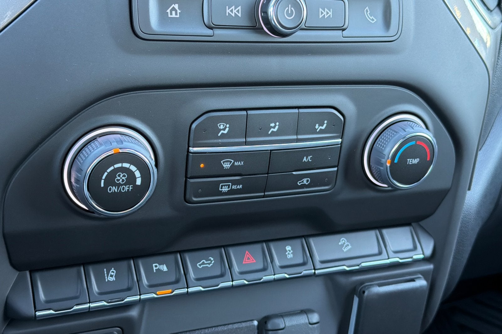 2026 Chevrolet Silverado 2500 HD Custom - Photo 16