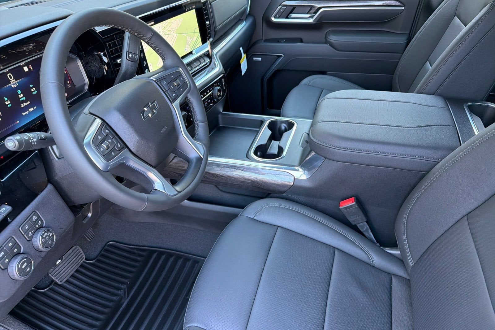 2026 Chevrolet Silverado 3500HD LTZ - Photo 7