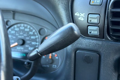 2004 Chevrolet S10 LS