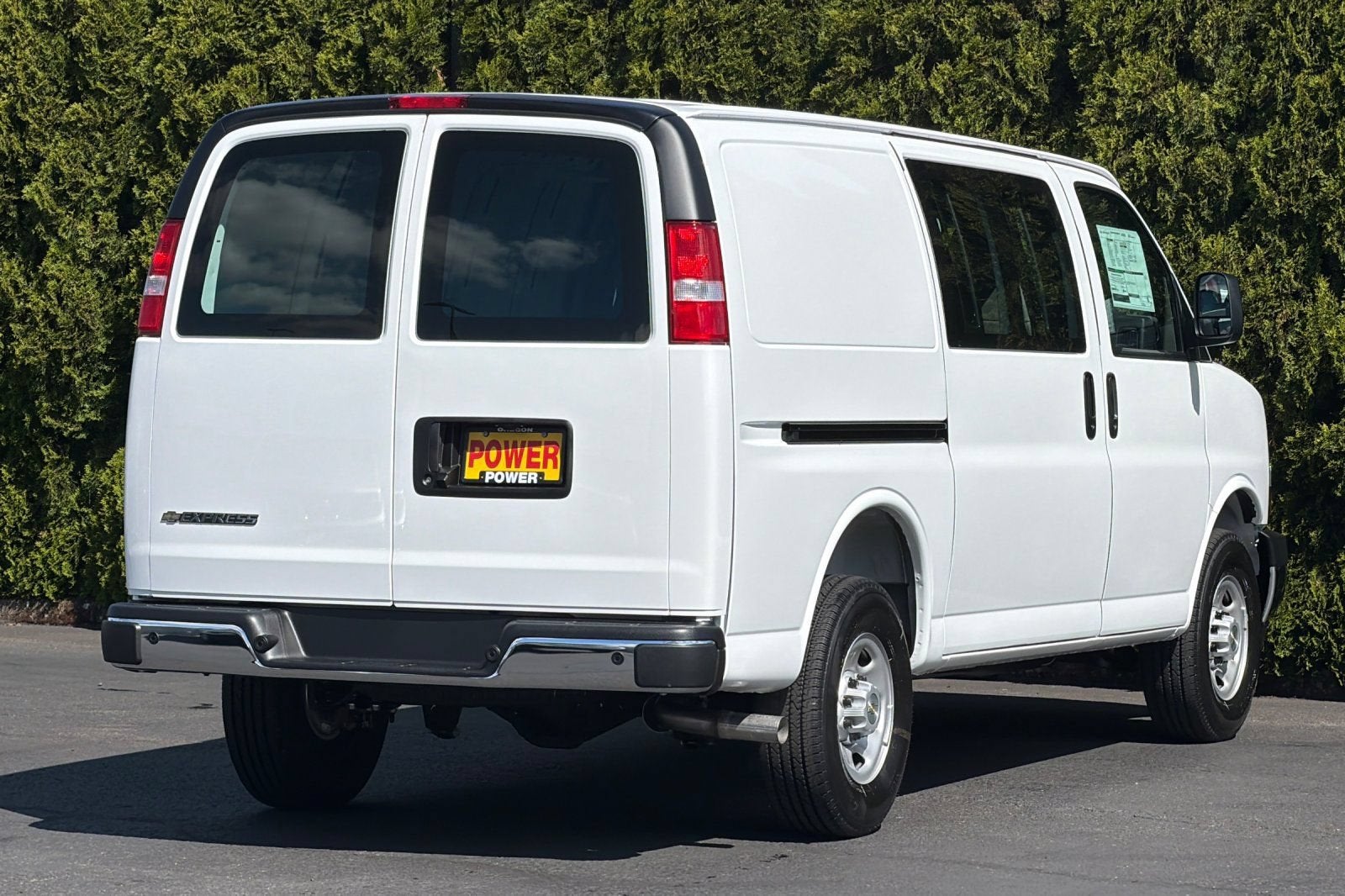 2026 Chevrolet Express Cargo 1WT