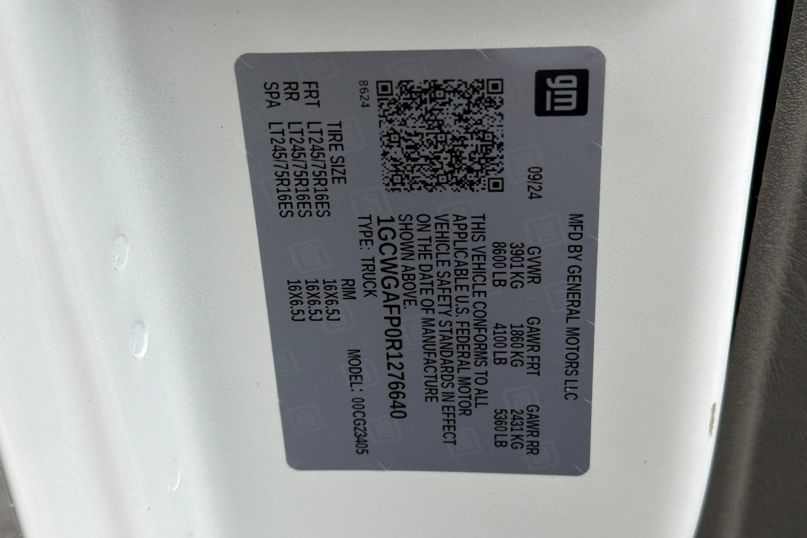 2024 Chevrolet Express Cargo 2500 WT