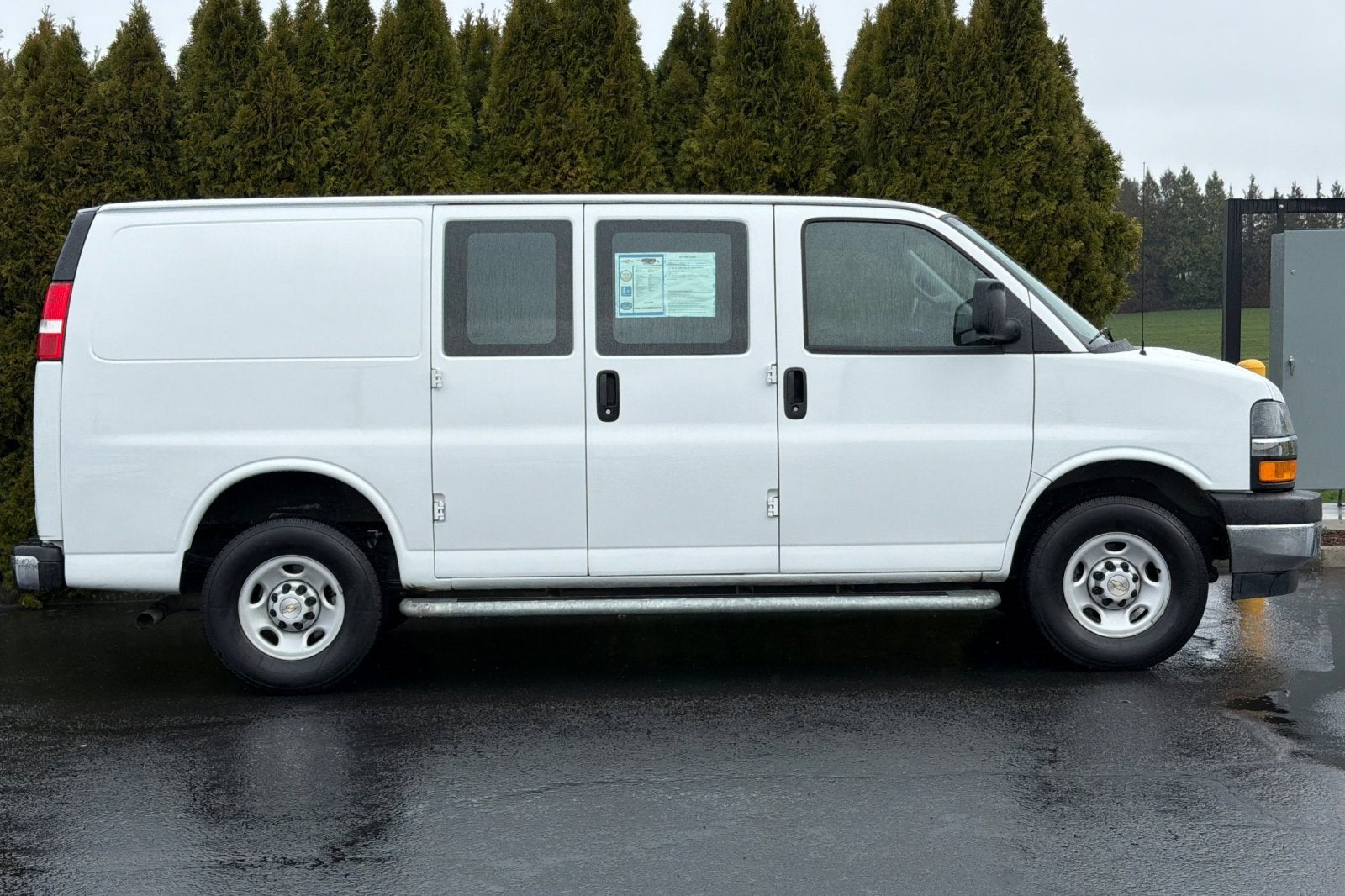 2024 Chevrolet Express Cargo 2500 WT