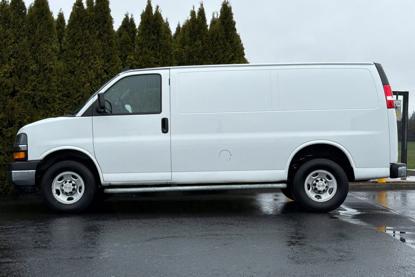2024 Chevrolet Express Cargo 2500 WT