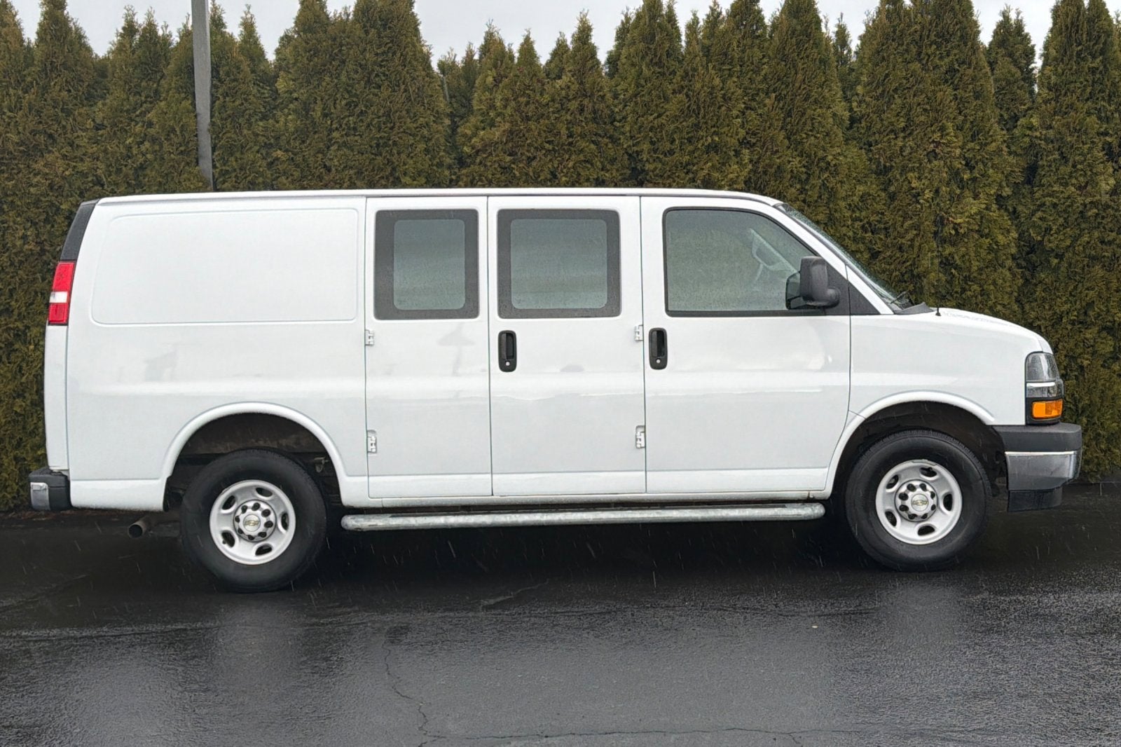 2024 Chevrolet Express Cargo 2500 WT