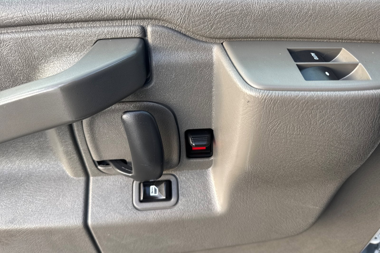 2018 Chevrolet Express Cargo 2500 2500 RWD 135"