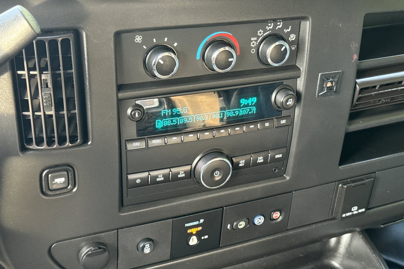 2018 Chevrolet Express Cargo 2500 2500 RWD 135"