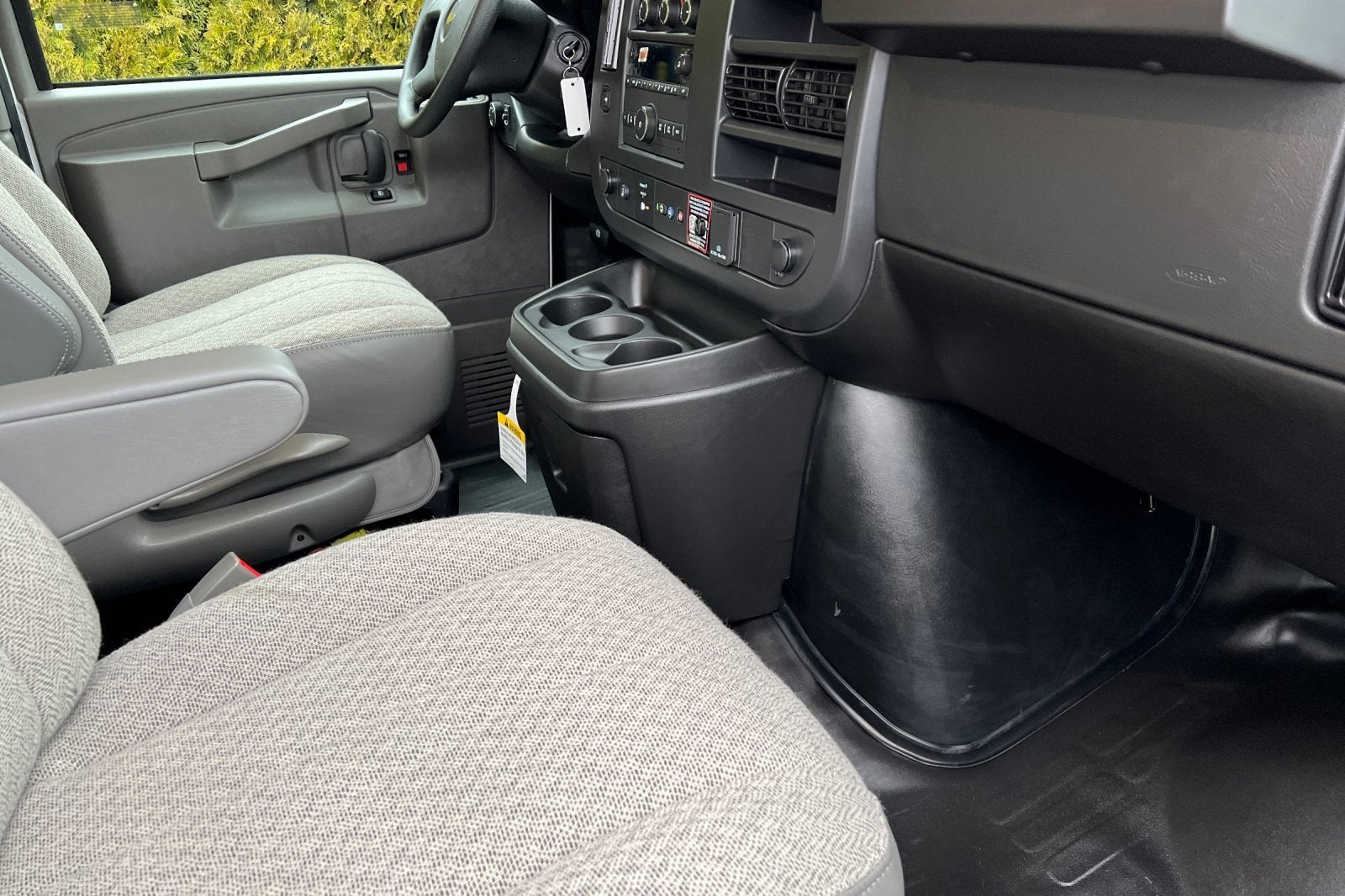 2025 Chevrolet Express Cargo 2500 WT