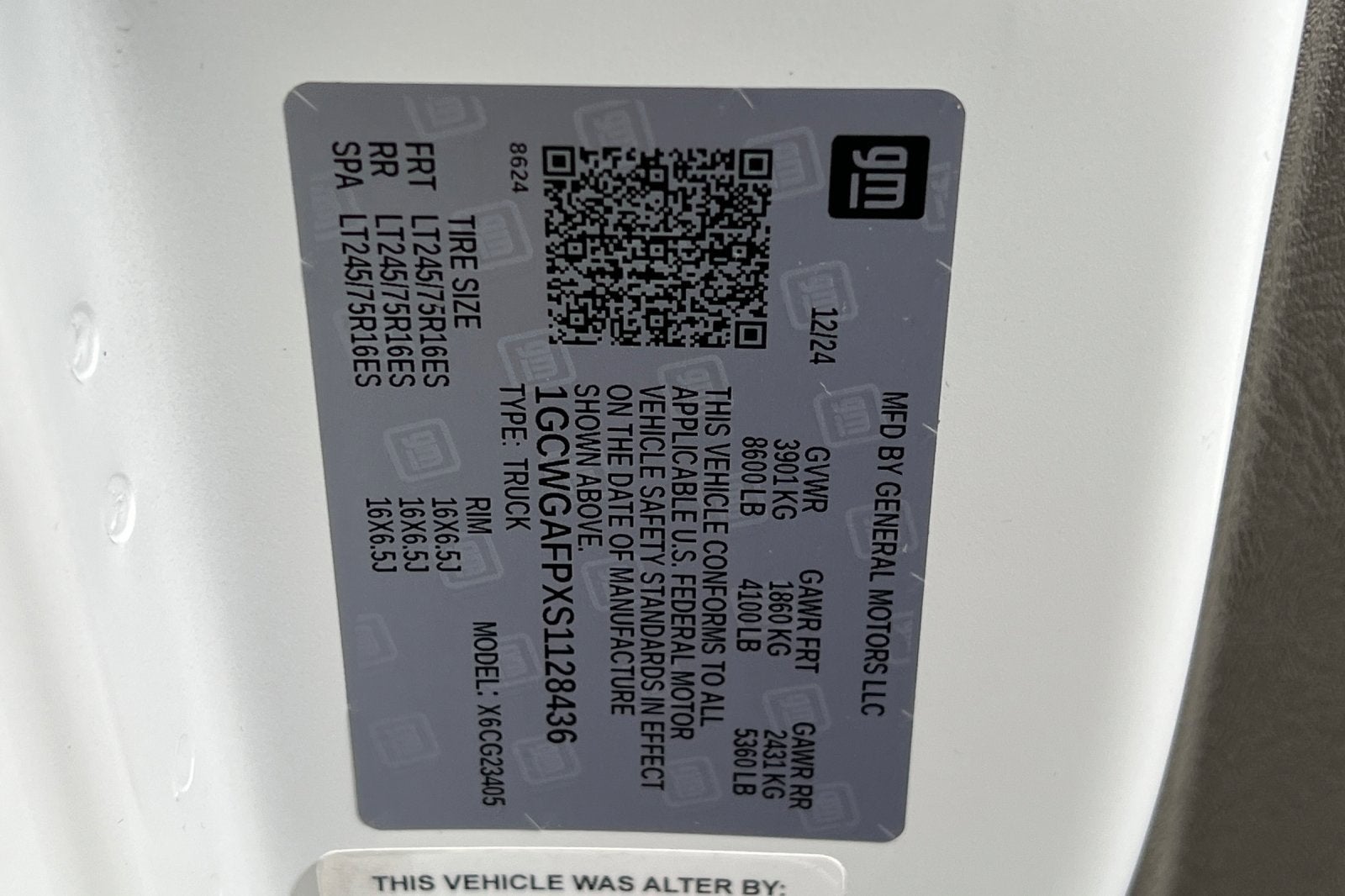 2025 Chevrolet Express Cargo 2500 WT