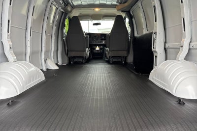 2025 Chevrolet Express Cargo 3500 WT