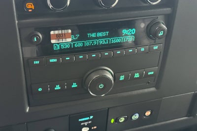 2025 Chevrolet Express Cargo 3500 WT