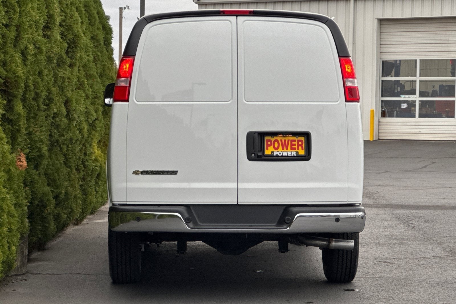 2025 Chevrolet Express Cargo 3500 WT