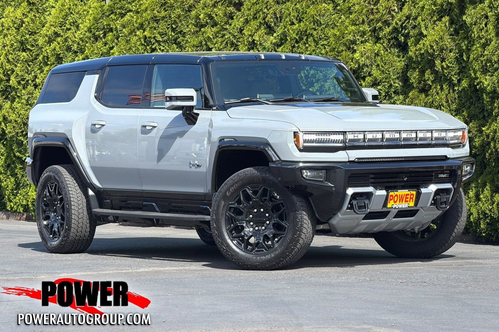 2024 GMC Hummer EV 2X SUV's photo