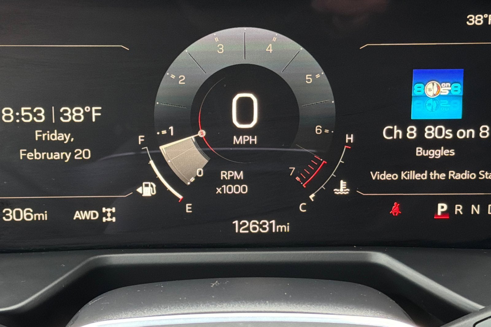 2025 GMC Acadia Elevation