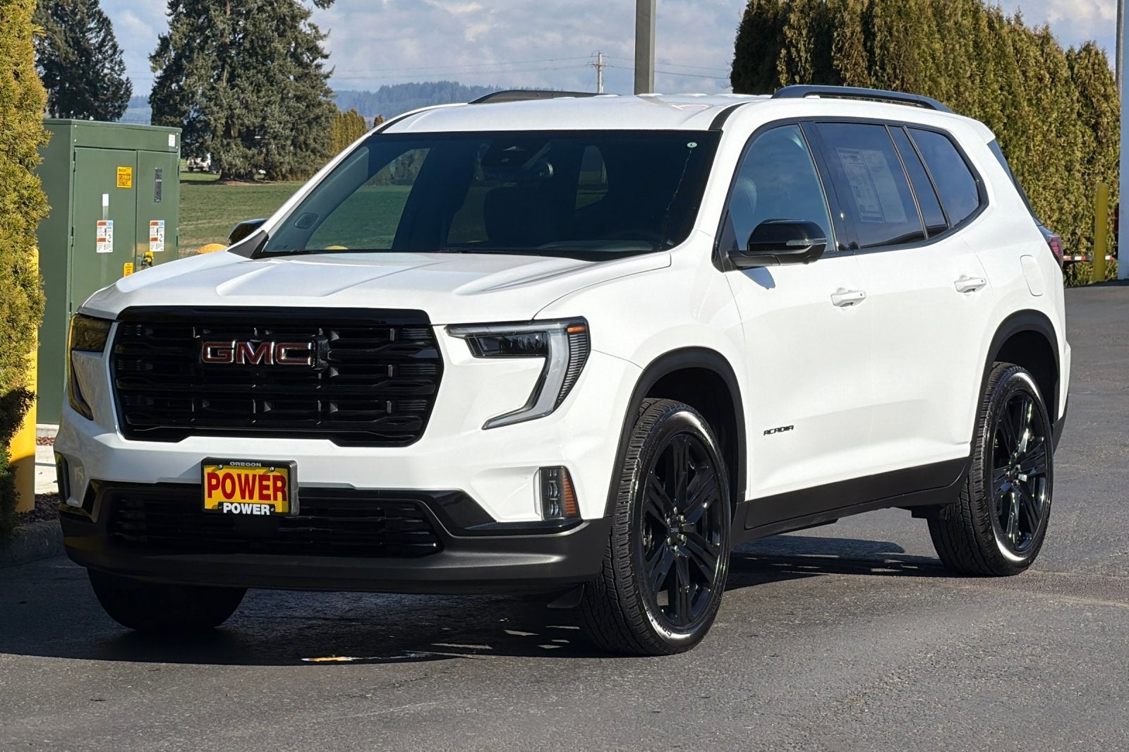 2025 GMC Acadia Elevation