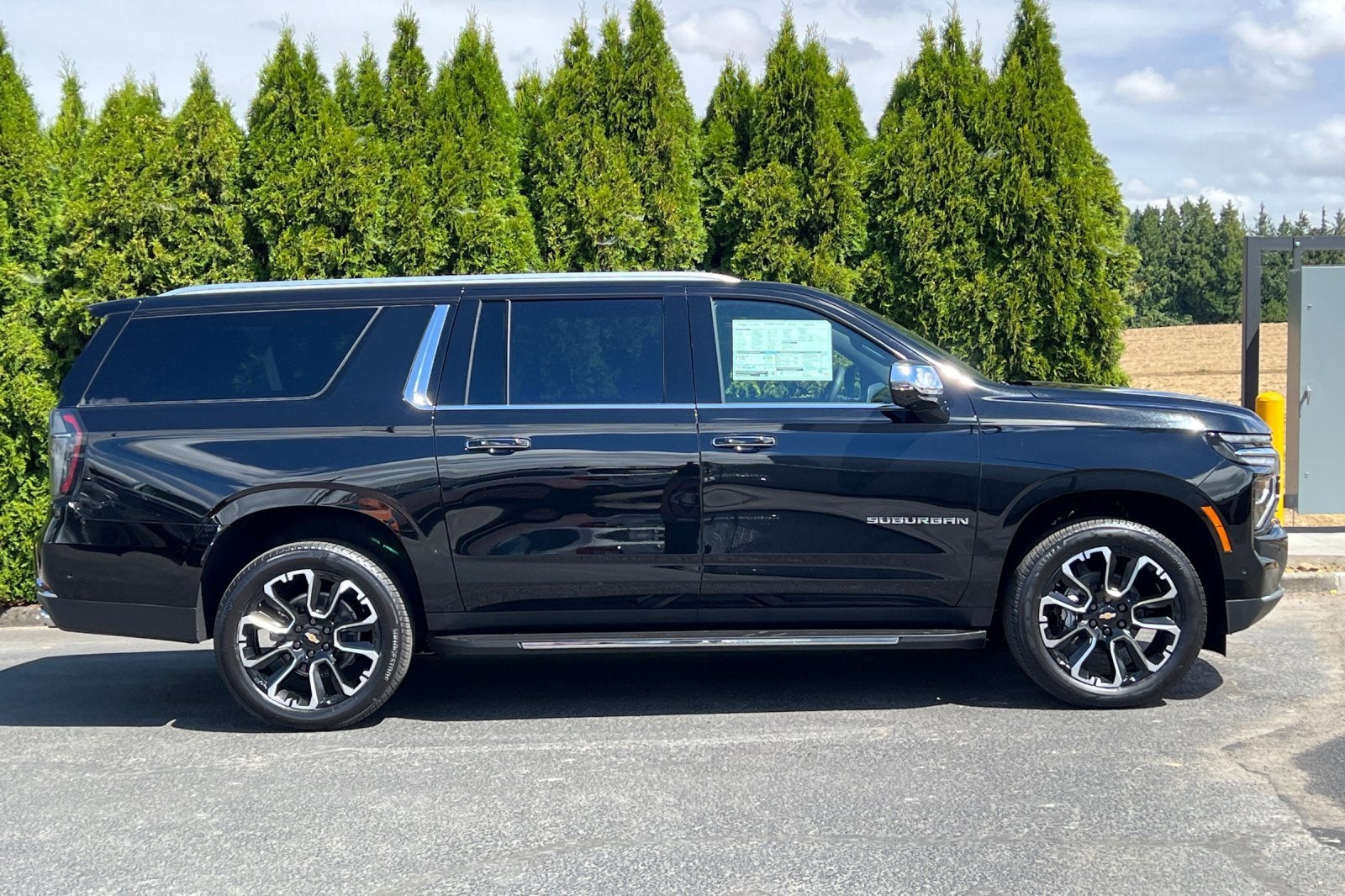 2025 Chevrolet Suburban Premier