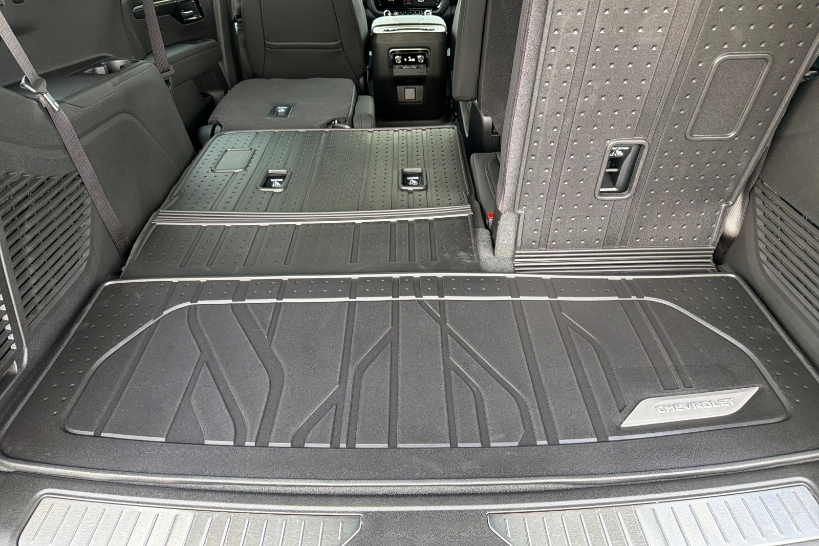 2027 Chevrolet Tahoe RST
