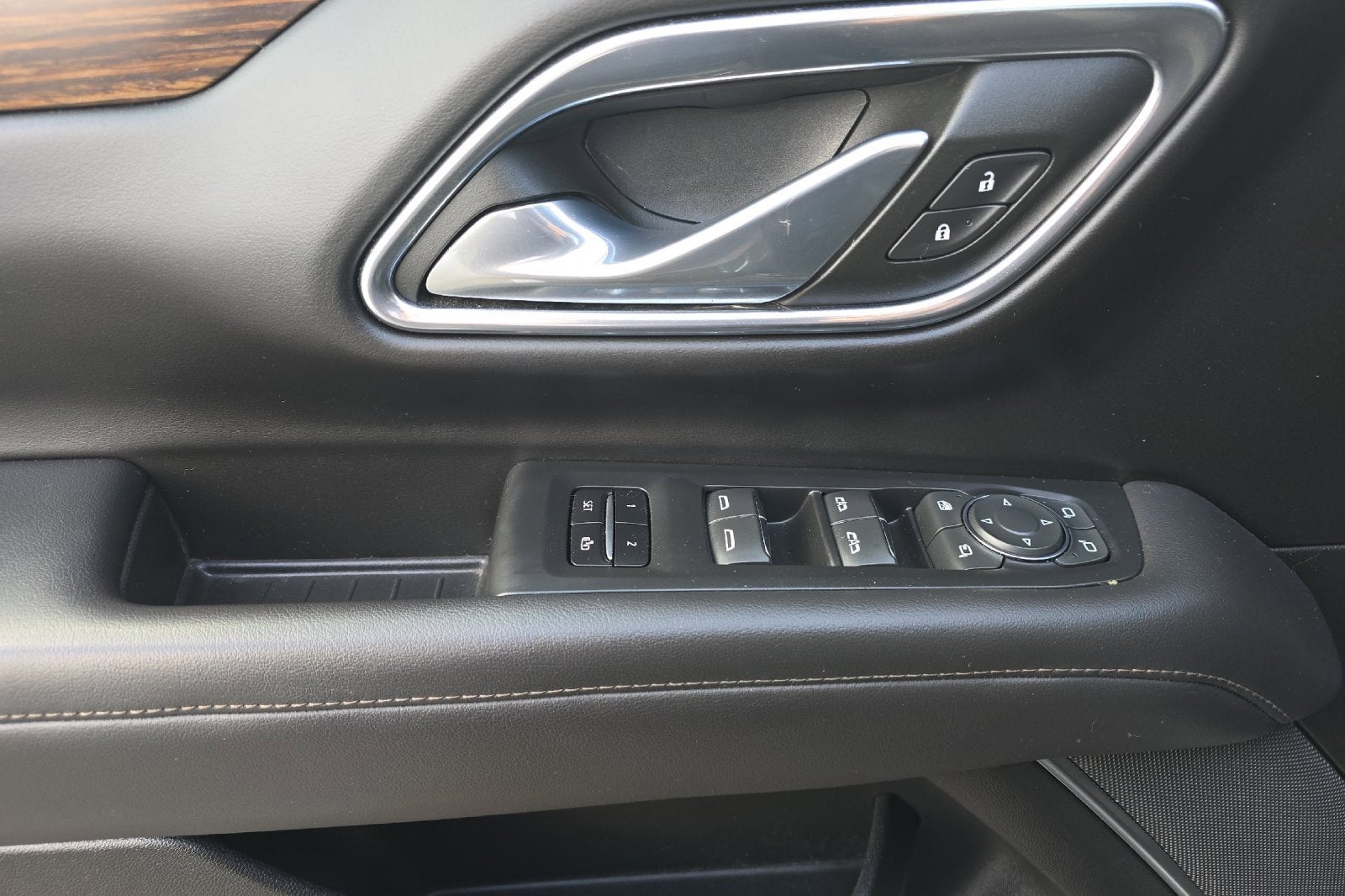 2023 Chevrolet Suburban High Country