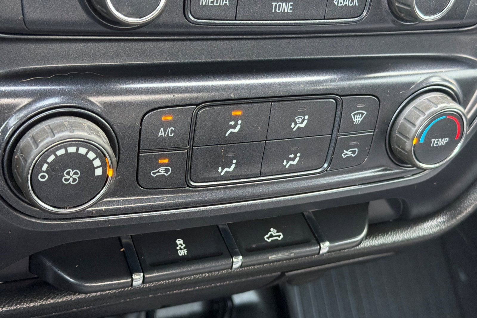 2017 GMC Sierra 2500 HD DBL CAB 4WD 144.2