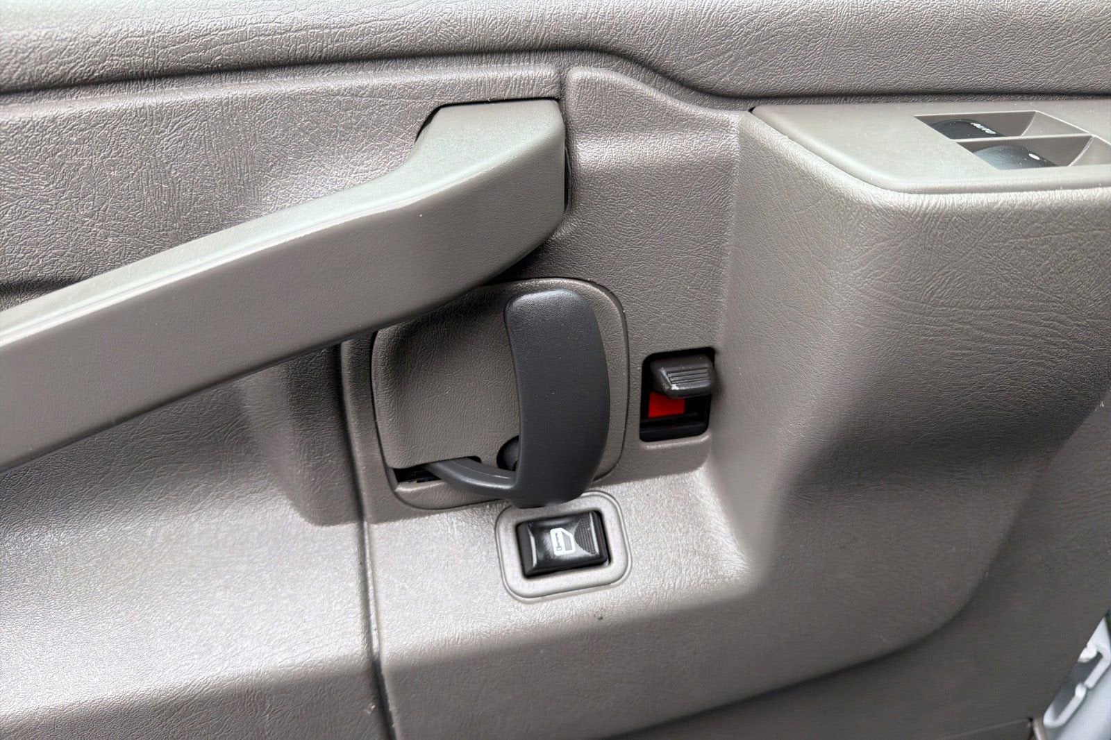 2020 GMC Savana Cargo 2500 Work Van