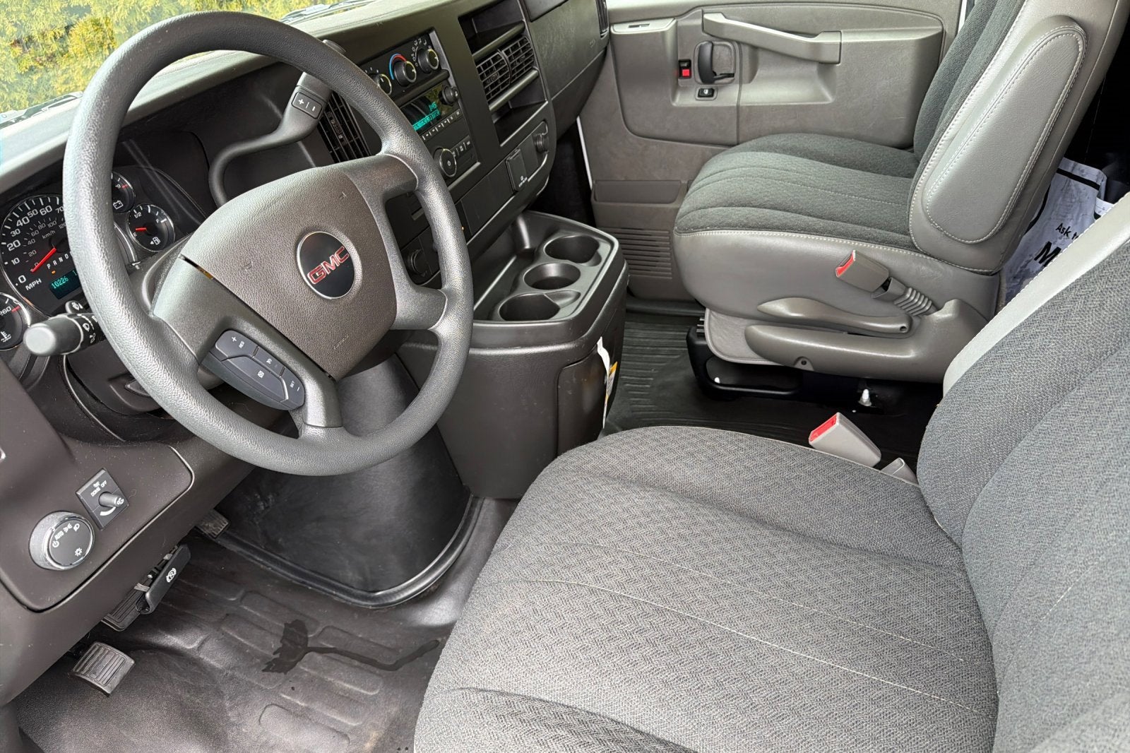 2024 GMC Savana Cargo 2500 Work Van