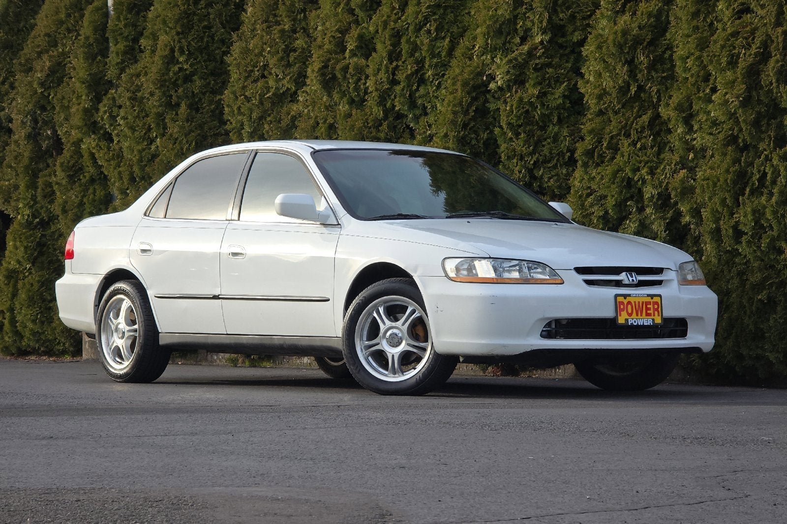 Used 2000 Honda Accord LX with VIN 1HGCG5643YA040449 for sale in Sublimity, OR