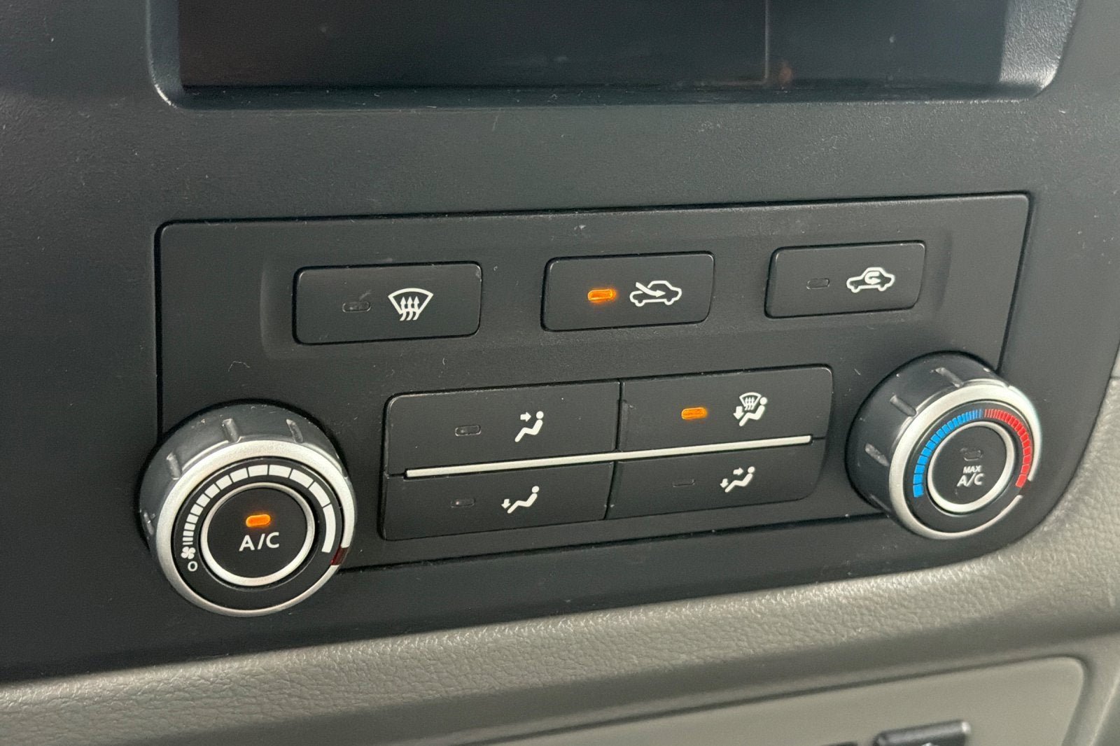 2021 Nissan NV Cargo SV