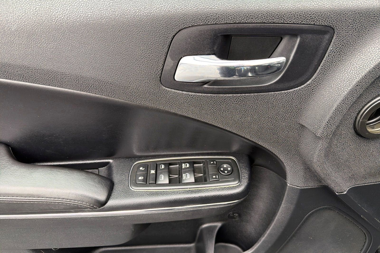 2013 Dodge Charger SXT