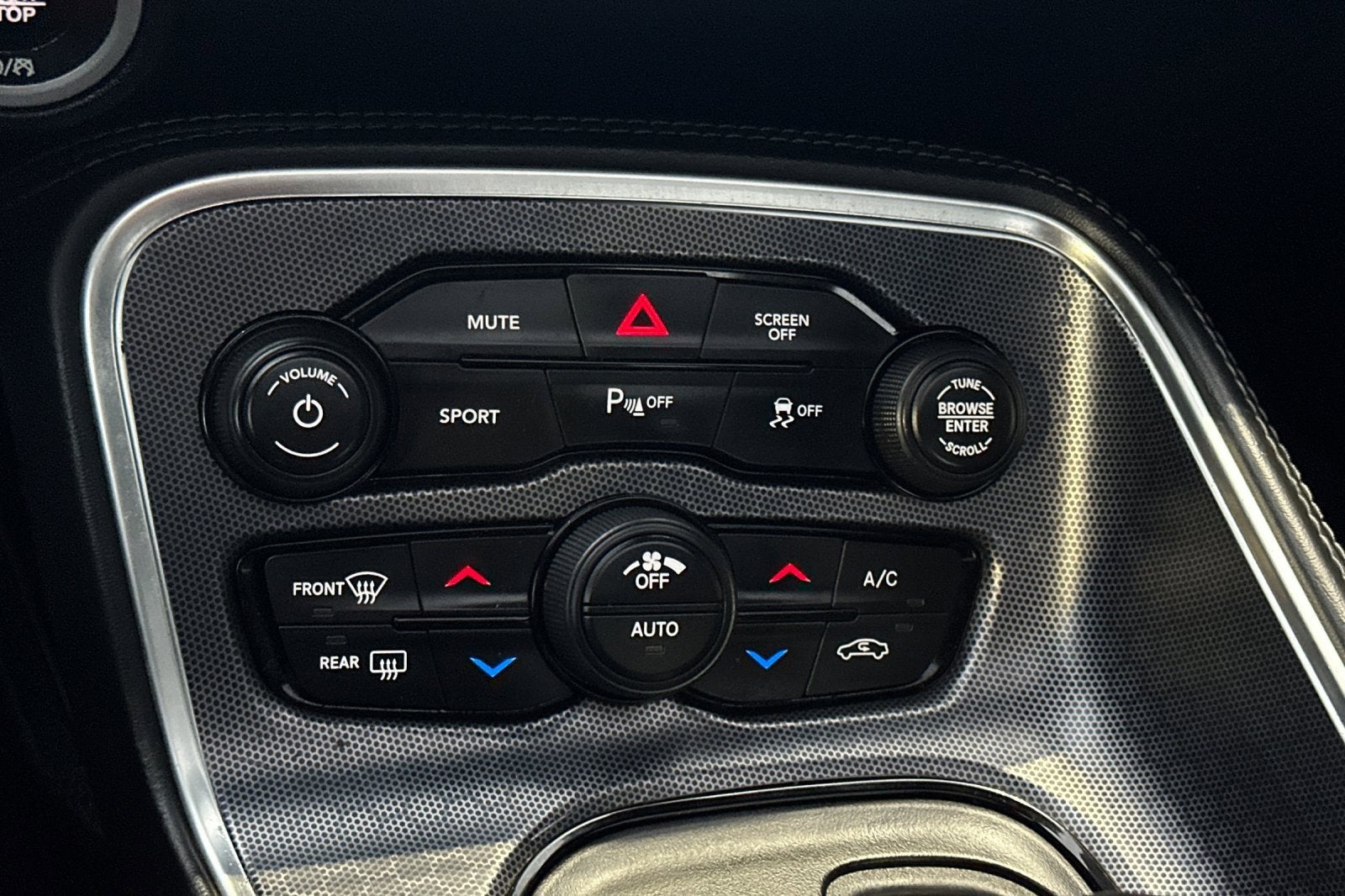 2017 Dodge Challenger SXT Plus