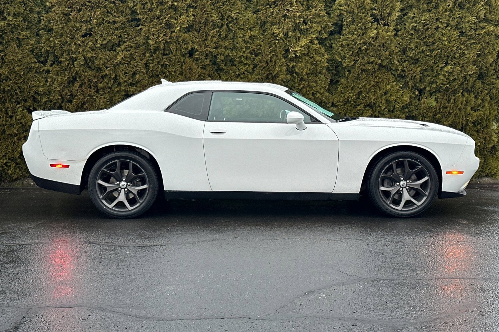 2017 Dodge Challenger SXT Plus